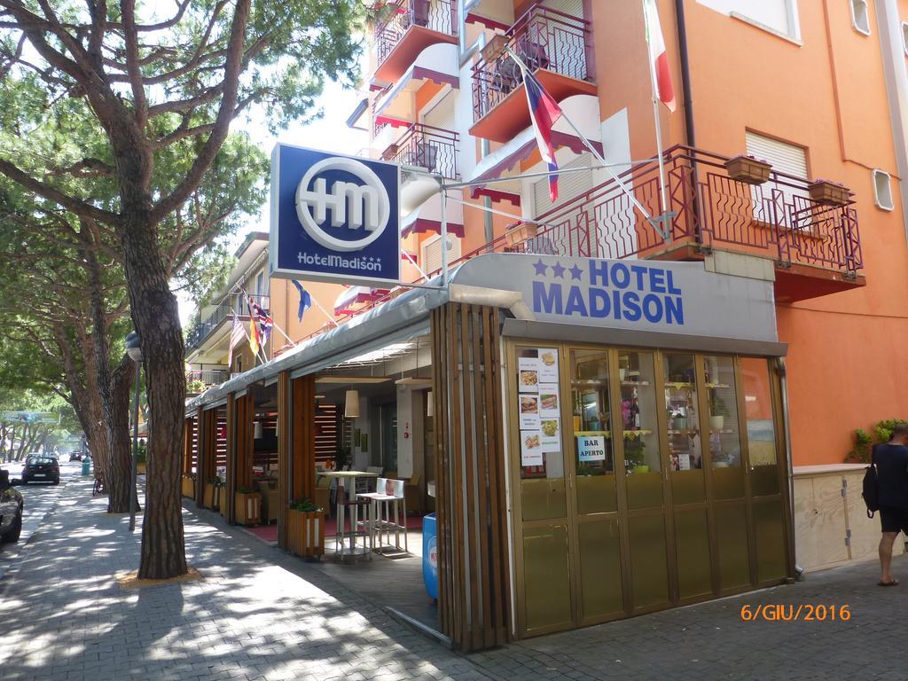 Hotel Madison Lido di Jesolo Bagian luar foto
